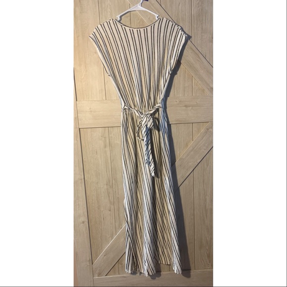 Small Striped Woman’s Maxi Tie Back Dress Striped with Leg Slit V Neckline - Picture 3 of 5